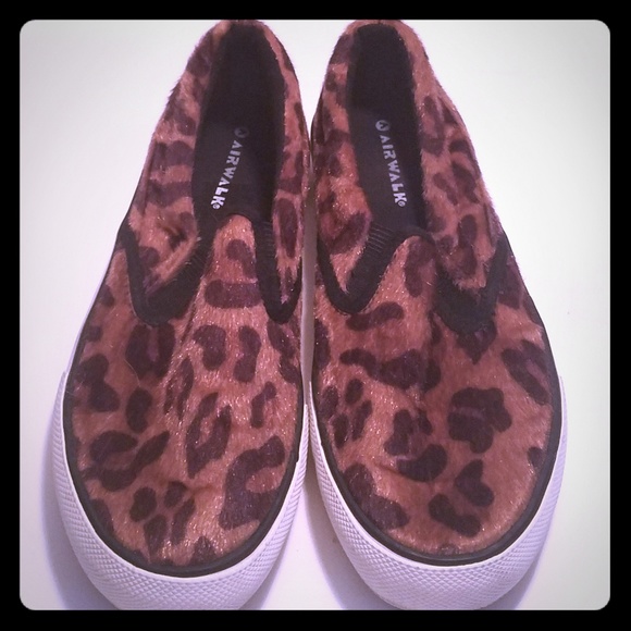 Airwalk Shoes - 💲🍍PRICE SLASHED - Airwalk Slip Ons